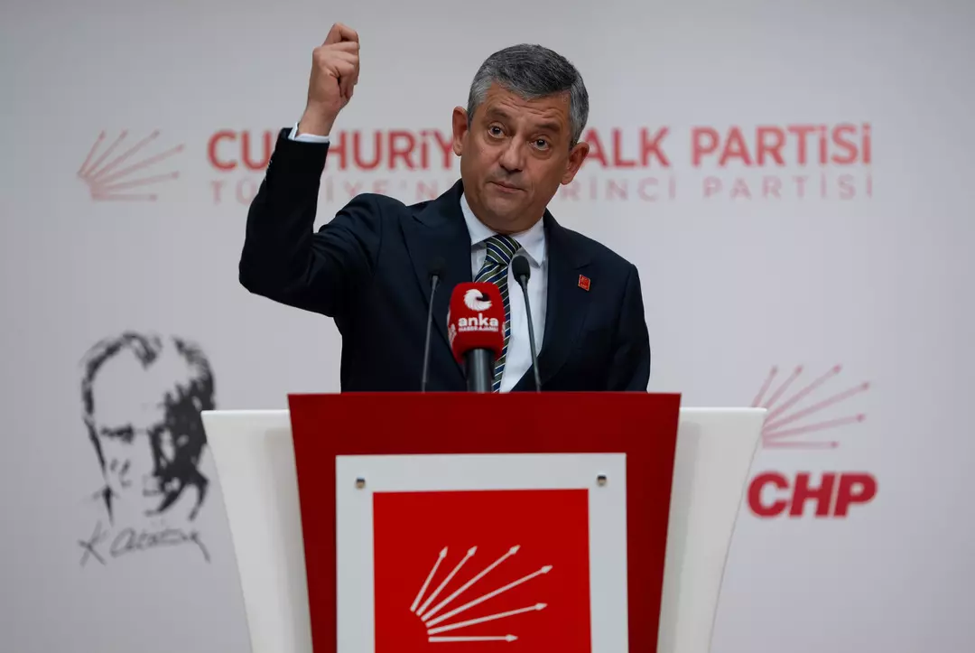 Özgür Özel’den İki Aşamalı Seçim Planı: AK Parti ile Uzlaşma Yok