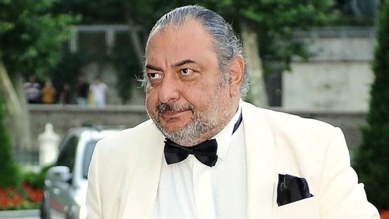 Reha Muhtar'ın Sağlık Durumu: Bodrum'da Hastaneye Kaldırıldı Reha Muhtar'ın Sağlık Durumu: Bodrum'da Hastaneye Kaldırıldı