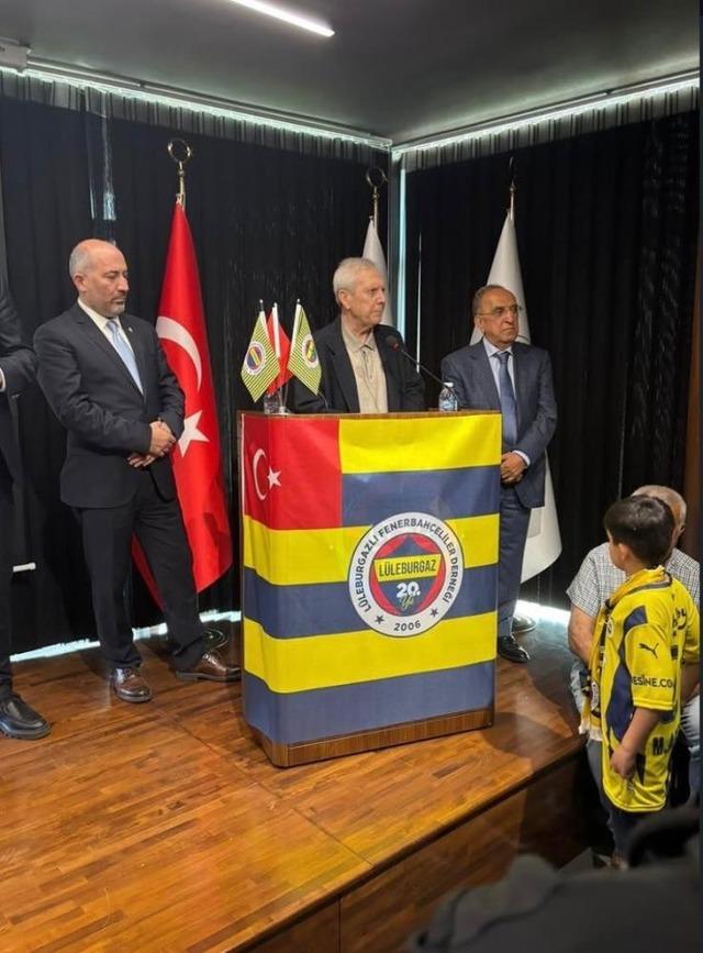 Aziz Yıldırım, Lüleburgaz'da Coşkulu Bir Karşılamayla Buluştu Aziz Yıldırım, Lüleburgaz'da Coşkulu Bir Karşılamayla Buluştu