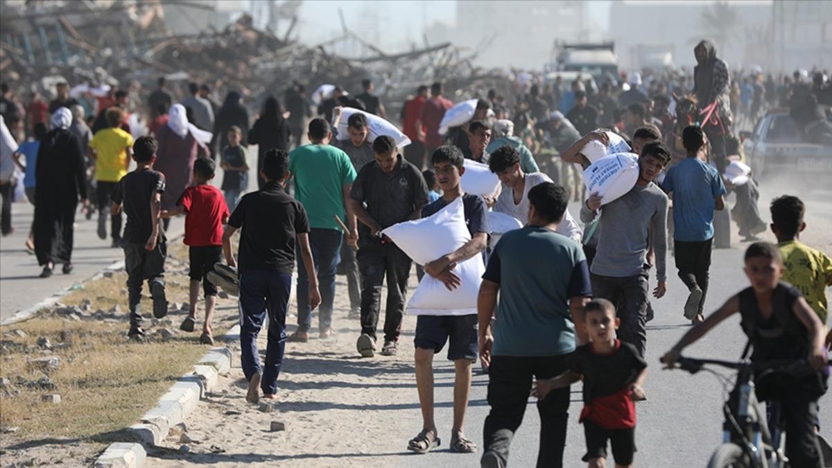 İngiliz Cerrah: Gazze'de Gıda Dağıtım Noktaları 'Ölüm Tuzakları' İngiliz Cerrah: Gazze'de Gıda Dağıtım Noktaları 'Ölüm Tuzakları'