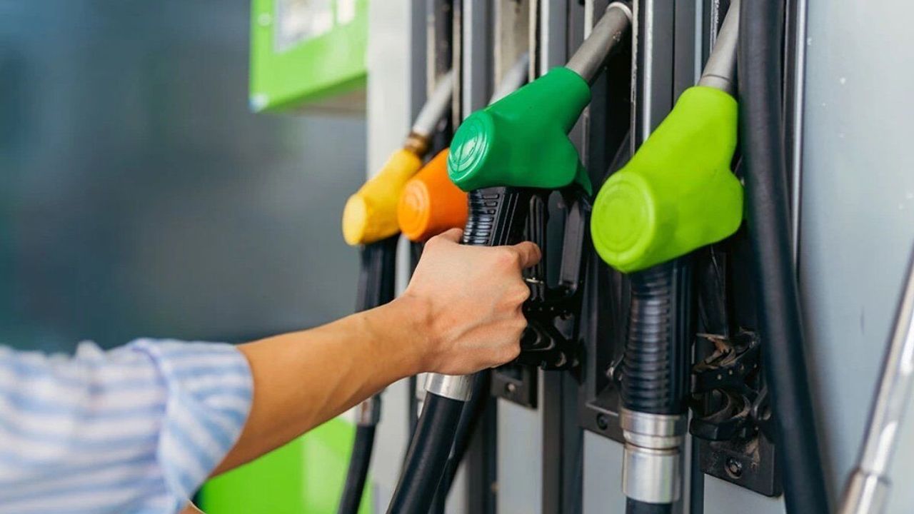 Bursa'da Akaryakıt Fiyatları Yeniden Belirlendi: Benzin 64,50 TL, Motorin 67,32 TL Oldu