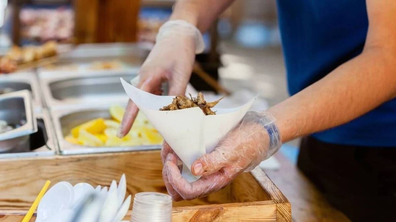 Long John Silver’s 700 Şubesini Kapatıyor: Yeniden Yapılanma Süreci Başladı Long John Silver’s 700 Şubesini Kapatıyor: Yeniden Yapılanma Süreci Başladı