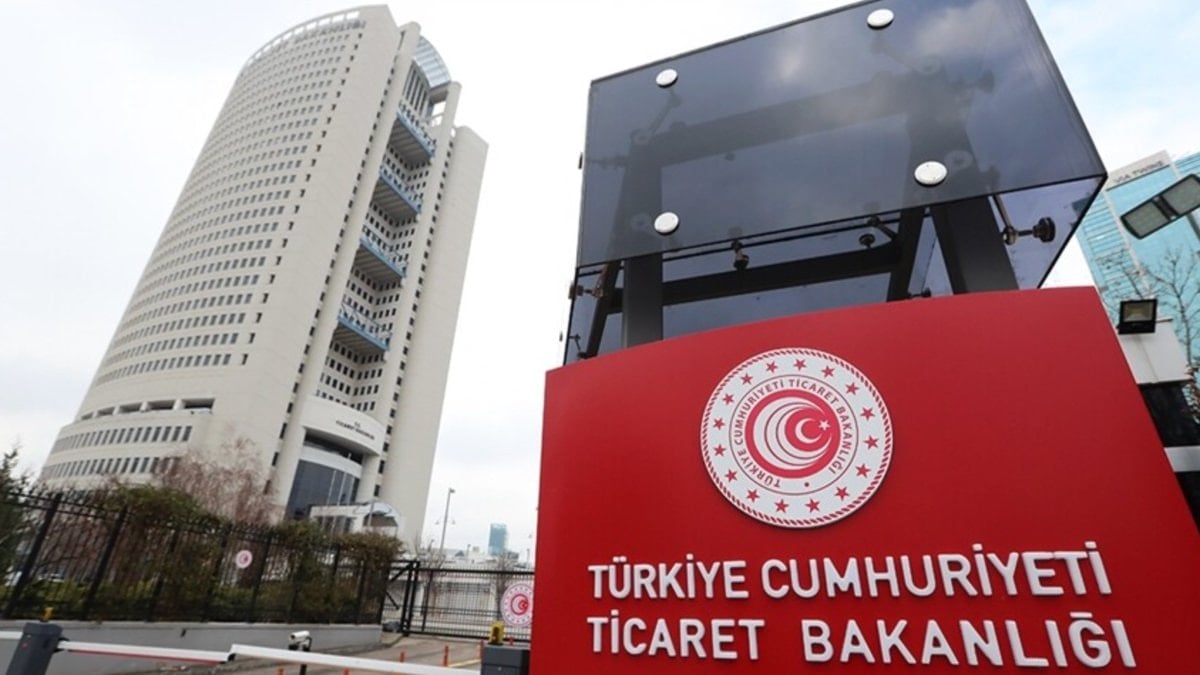 Ticaret Bakanlığı'ndan Altı Vize Aracılık Firmasına Reklam Durdurma Cezası Ticaret Bakanlığı'ndan Altı Vize Aracılık Firmasına Reklam Durdurma Cezası