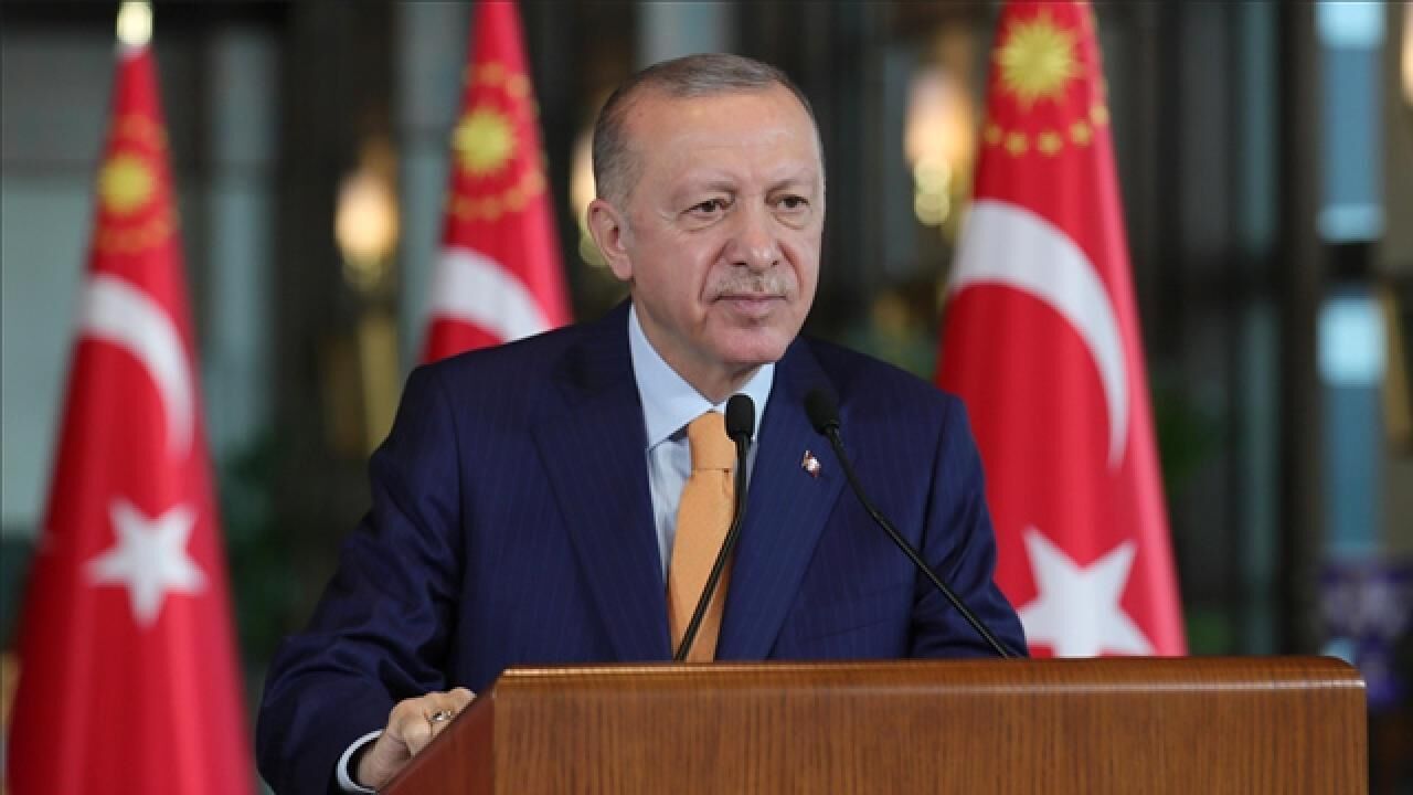 Cumhurbaşkanı Erdoğan'dan A Milli Takım'a Destek Mesajı: "Yeni Bir Destan Yazma Zamanı" Cumhurbaşkanı Erdoğan'dan A Milli Takım'a Destek Mesajı: "Yeni Bir Destan Yazma Zamanı"