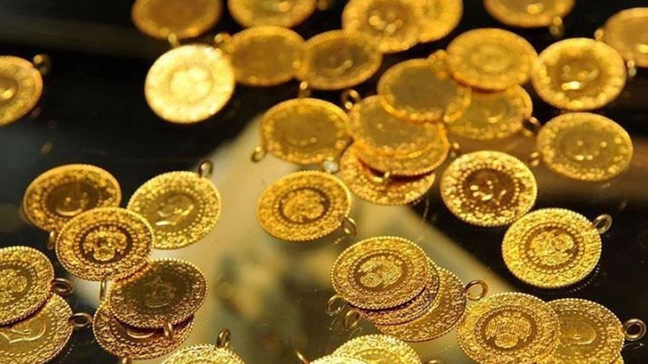 Barclays'tan Kritik Tahmin: Altın Fiyatları Orta Vadede Yeniden Yükseliş Görebilir Barclays'tan Kritik Tahmin: Altın Fiyatları Orta Vadede Yeniden Yükseliş Görebilir