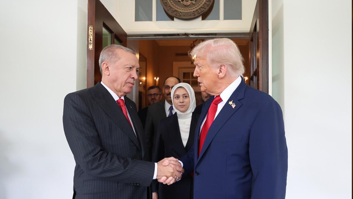 Trump'tan Erdoğan'a Övgü: "Muazzam Bir İş Çıkardı" Trump'tan Erdoğan'a Övgü: "Muazzam Bir İş Çıkardı"