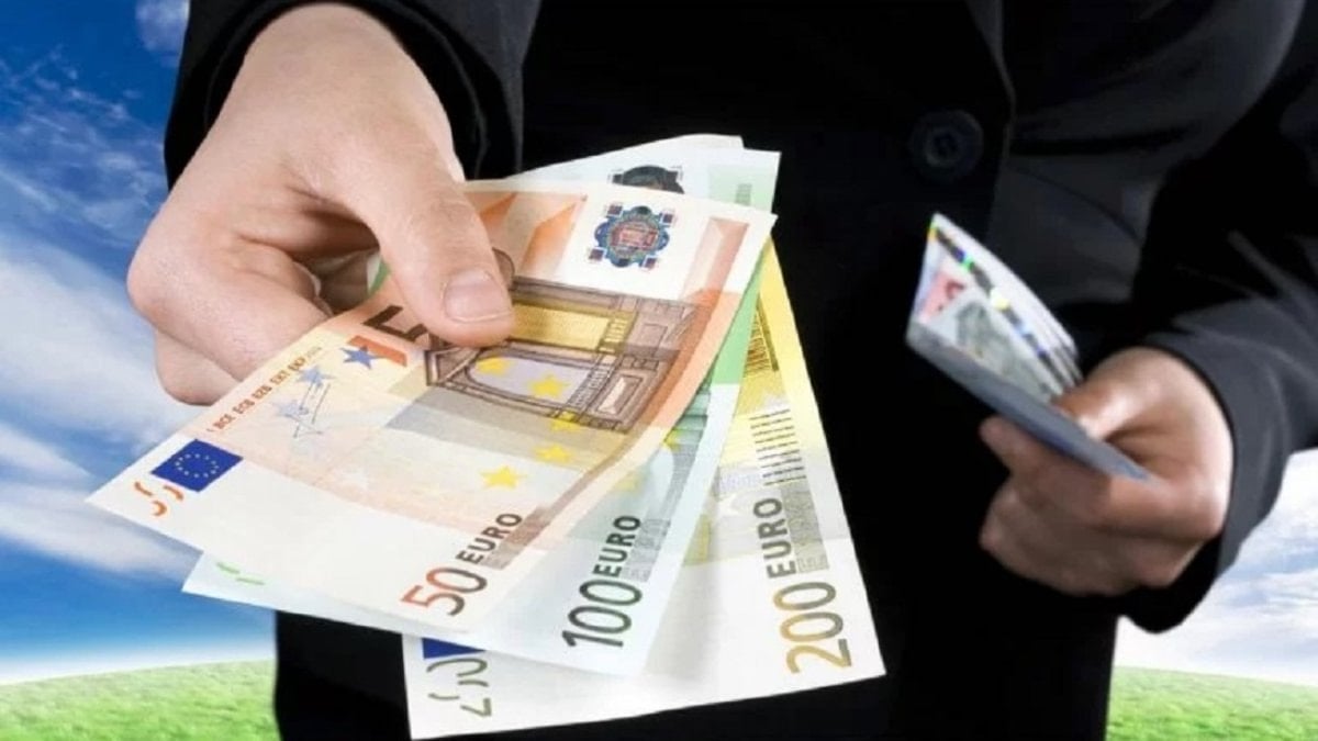 Türkiye'nin Kişi Başına GSYH Endeksi: AB Ortalamasının Yüzde 33 Altında Türkiye'nin Kişi Başına GSYH Endeksi: AB Ortalamasının Yüzde 33 Altında