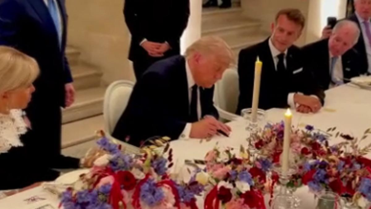 ABD ve İran Arasındaki Tarihi Anlaşma: Trump İmza Attı, Macron Alkışladı ABD ve İran Arasındaki Tarihi Anlaşma: Trump İmza Attı, Macron Alkışladı