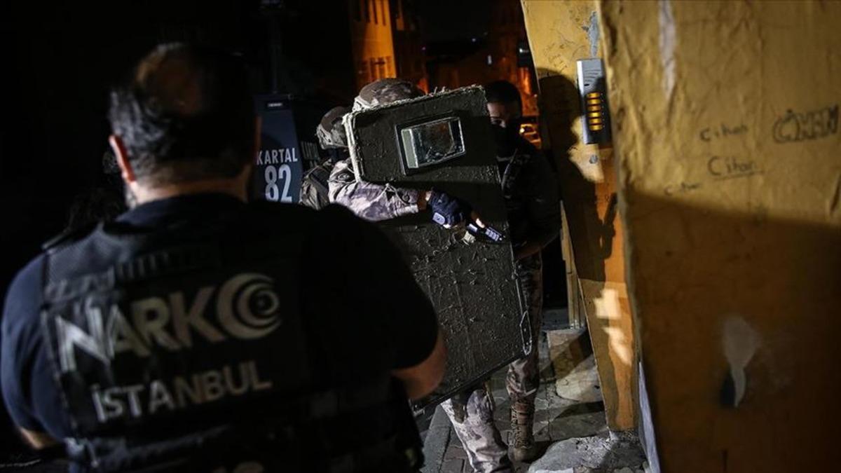 Narko Pars Operasyonları: 45 İlde 352 Uyuşturucu Satıcısı Yakalandı Narko Pars Operasyonları: 45 İlde 352 Uyuşturucu Satıcısı Yakalandı