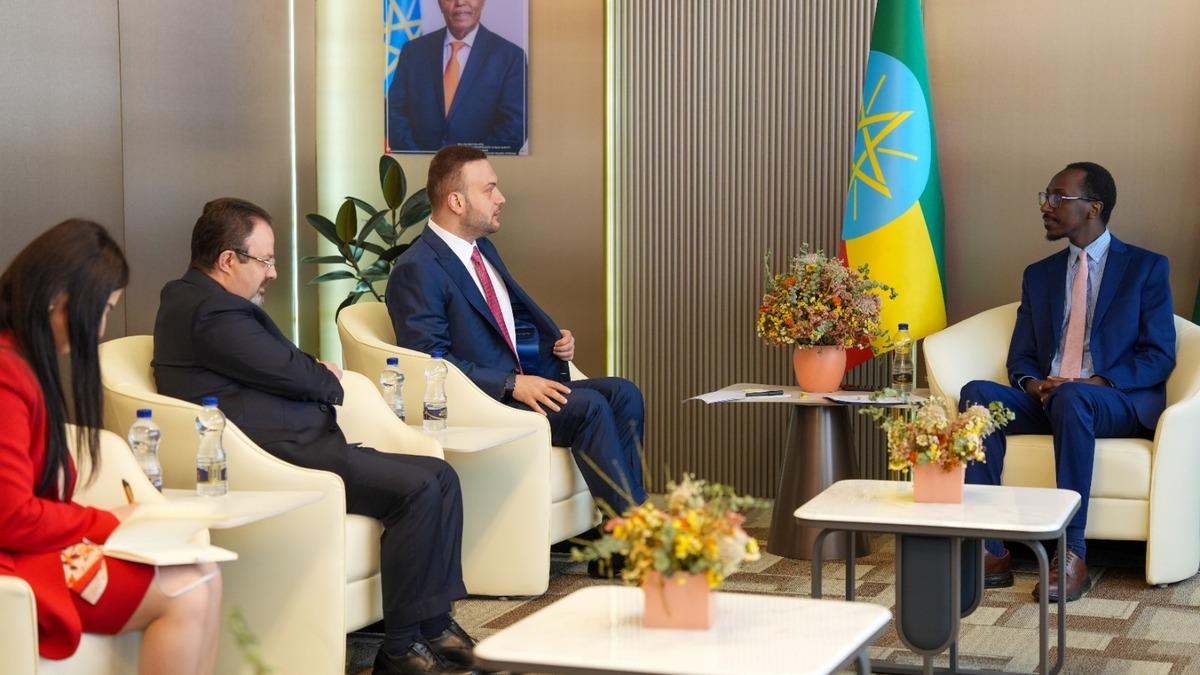 Sıfır Atık Vakfı Başkanı Ağırbaş, Etiyopya'da Afrika Toplantısı İçin Görüşmeler Yaptı Sıfır Atık Vakfı Başkanı Ağırbaş, Etiyopya'da Afrika Toplantısı İçin Görüşmeler Yaptı