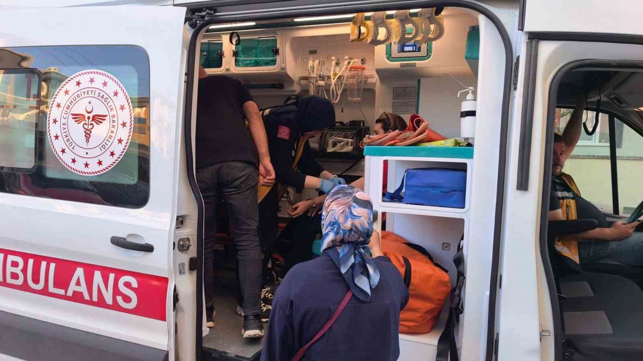 İnegöl'de Feci Kaza: 4 Yaralı İnegöl'de Feci Kaza: 4 Yaralı