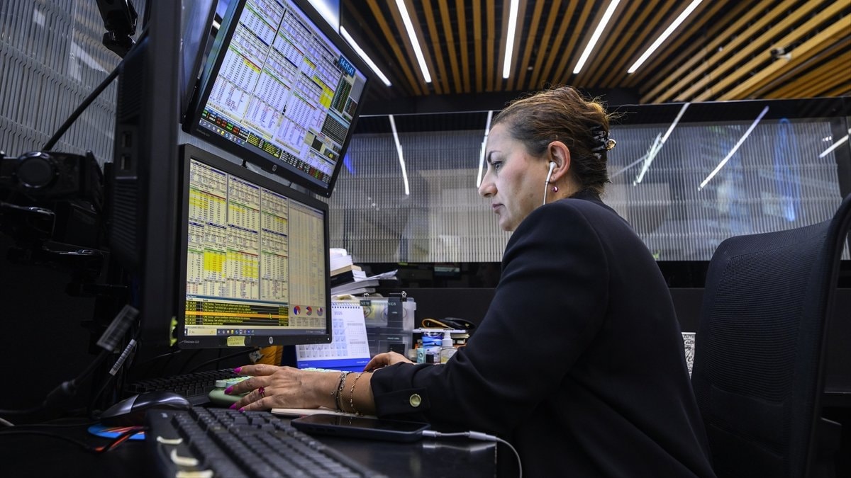 BIST 100 Endeksi Yüzde 5,71 Yükseldi: Haftanın Kazananı Borsa İstanbul BIST 100 Endeksi Yüzde 5,71 Yükseldi: Haftanın Kazananı Borsa İstanbul