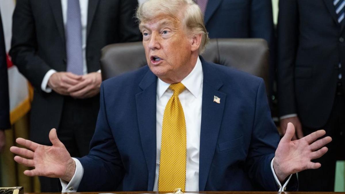 Trump: UAEA Müfettişleri Uygun Zamanda İran'ı Ziyaret Edecek Trump: UAEA Müfettişleri Uygun Zamanda İran'ı Ziyaret Edecek