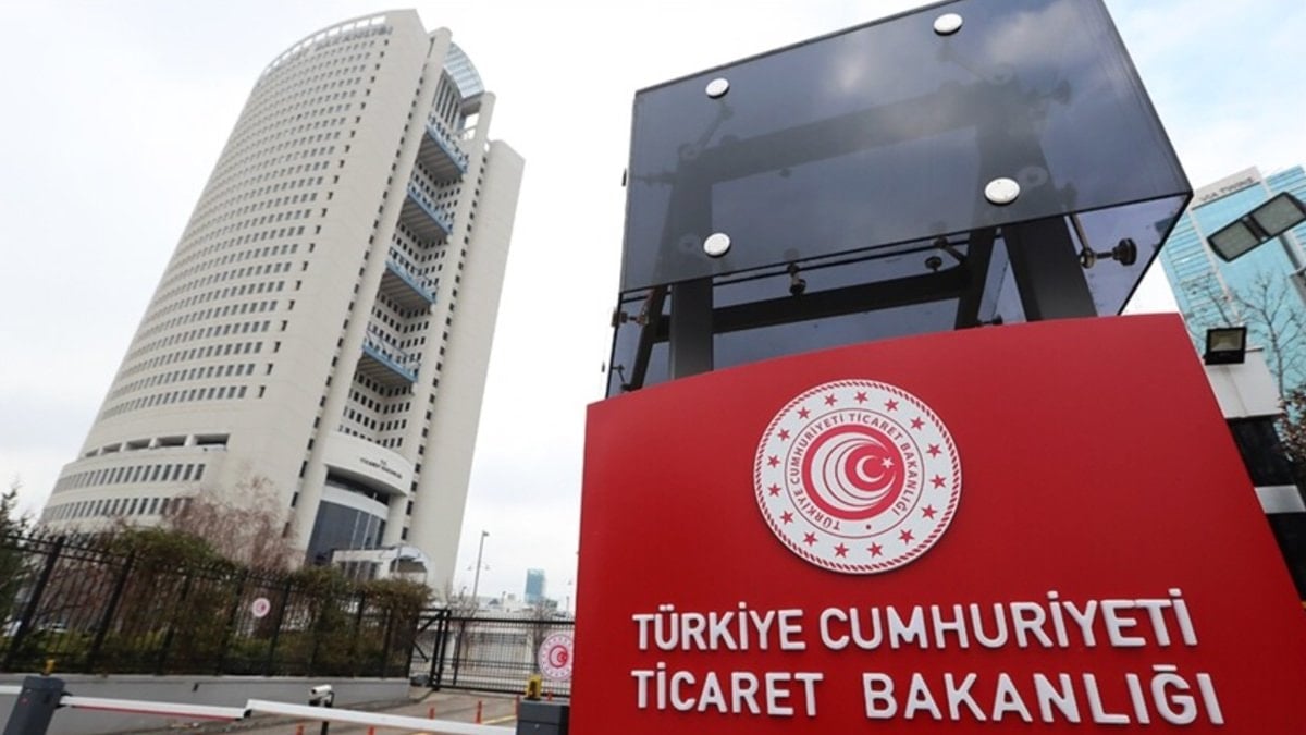 Ticaret Bakanlığı'ndan Yeni Düzenleme: Sentetik Taşlar Açıkça Belirtilecek Ticaret Bakanlığı'ndan Yeni Düzenleme: Sentetik Taşlar Açıkça Belirtilecek