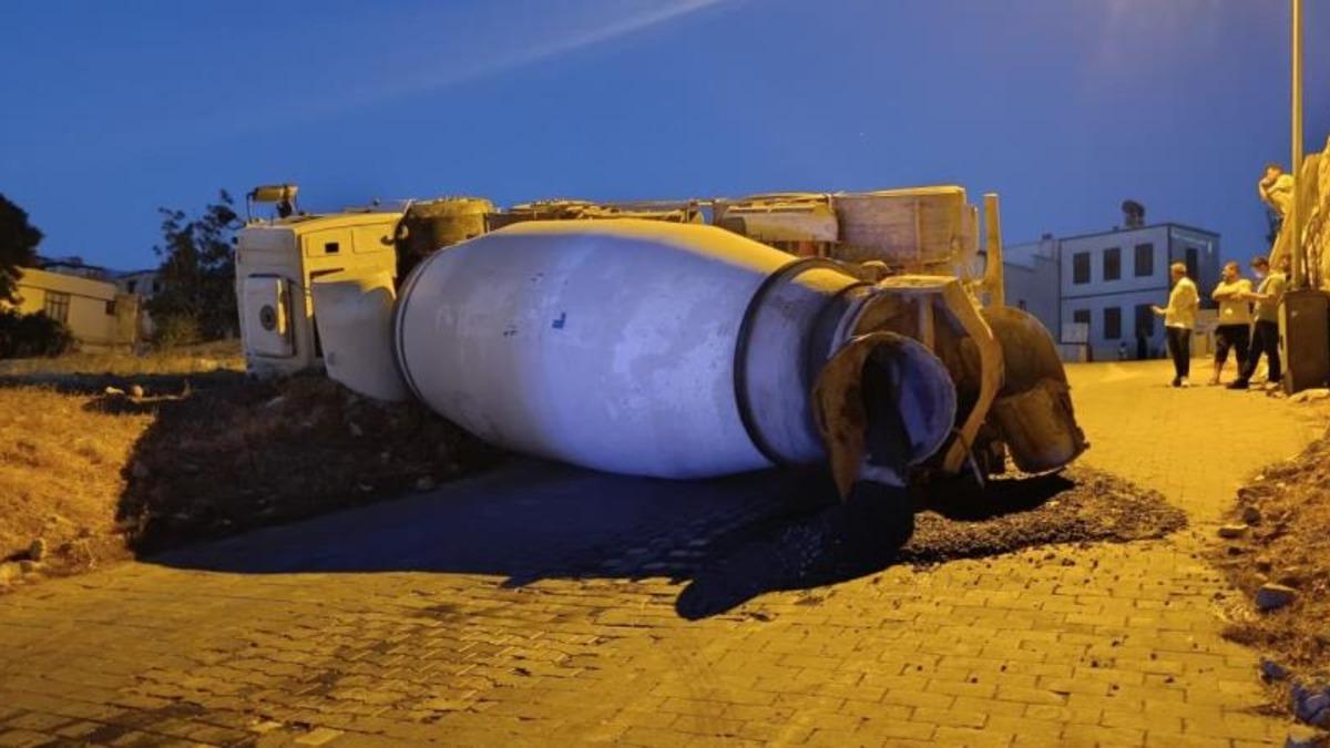 Kahramanmaraş'ta beton mikseri devrildi: 1 yaralı