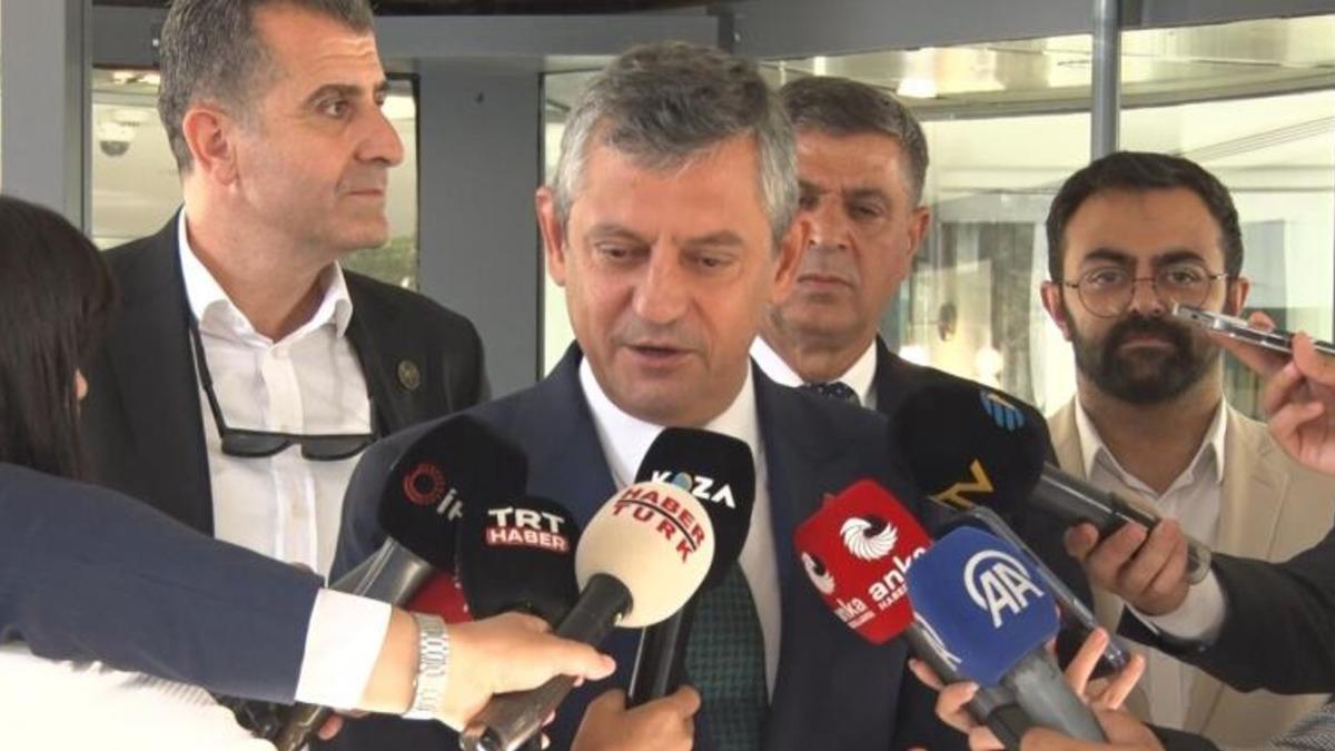 Özgür Özel: "Partinin siyasi kuruluşunu ağustos eylül ayında yapacağız" Özgür Özel: "Partinin siyasi kuruluşunu ağustos eylül ayında yapacağız"