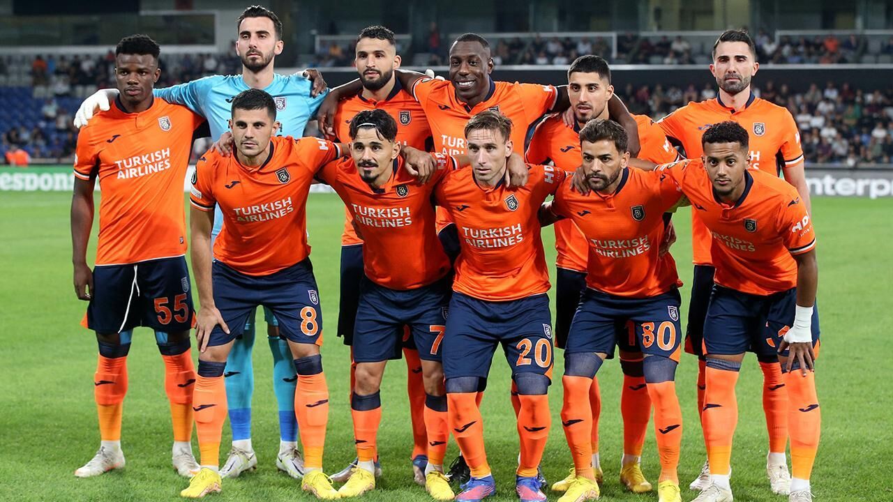 Başakşehir evinde avantajı kaçırdı Başakşehir evinde avantajı kaçırdı