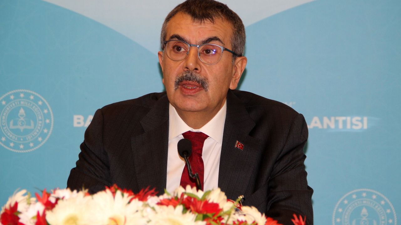 Özel Okul Öğretmenlerinin Maaşları 40 Bin Lira Civarı Özel Okul Öğretmenlerinin Maaşları 40 Bin Lira Civarı