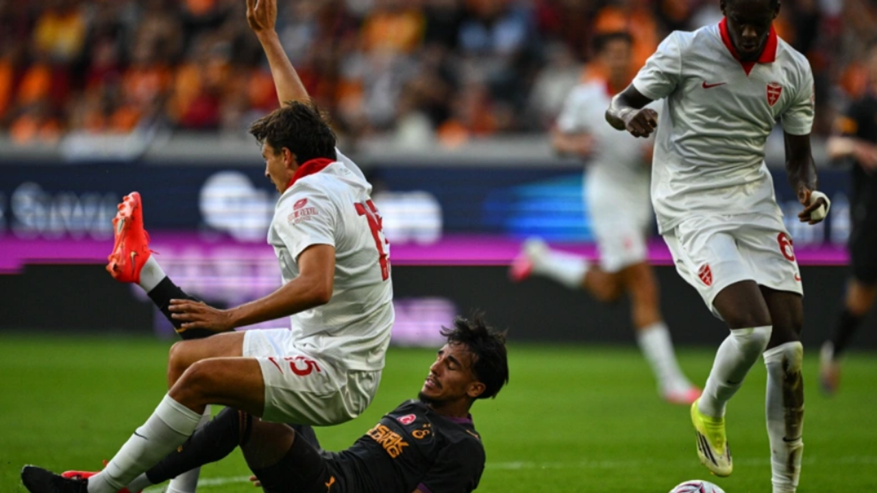 Galatasaray, Monza ile Oynadığı Hazırlık Maçında Gol Atamadı Galatasaray, Monza ile Oynadığı Hazırlık Maçında Gol Atamadı