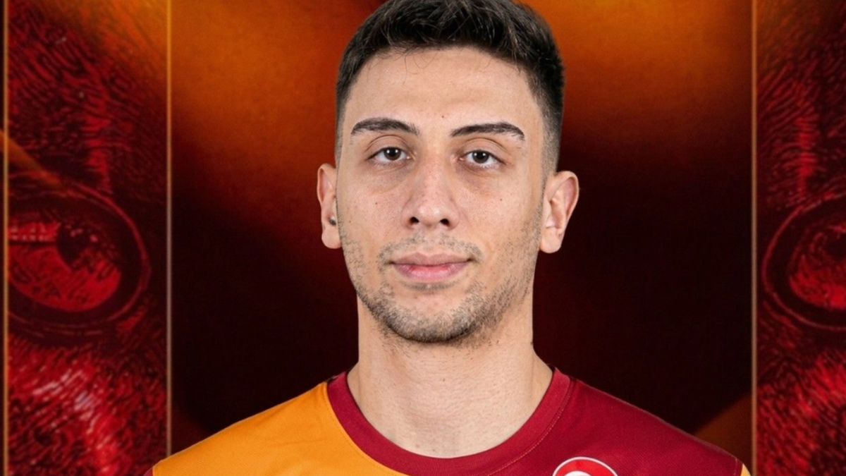 Galatasaray, Yiğit Savaş Kaplan ile 3 Yıllık Sözleşme İmzaladı Galatasaray, Yiğit Savaş Kaplan ile 3 Yıllık Sözleşme İmzaladı