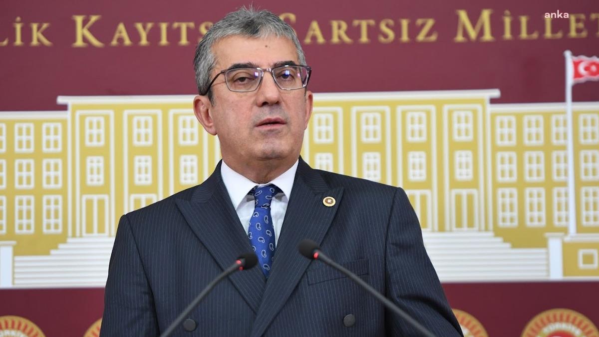 200'den Fazla Belediye Başkanı CHP'den İstifa Etti