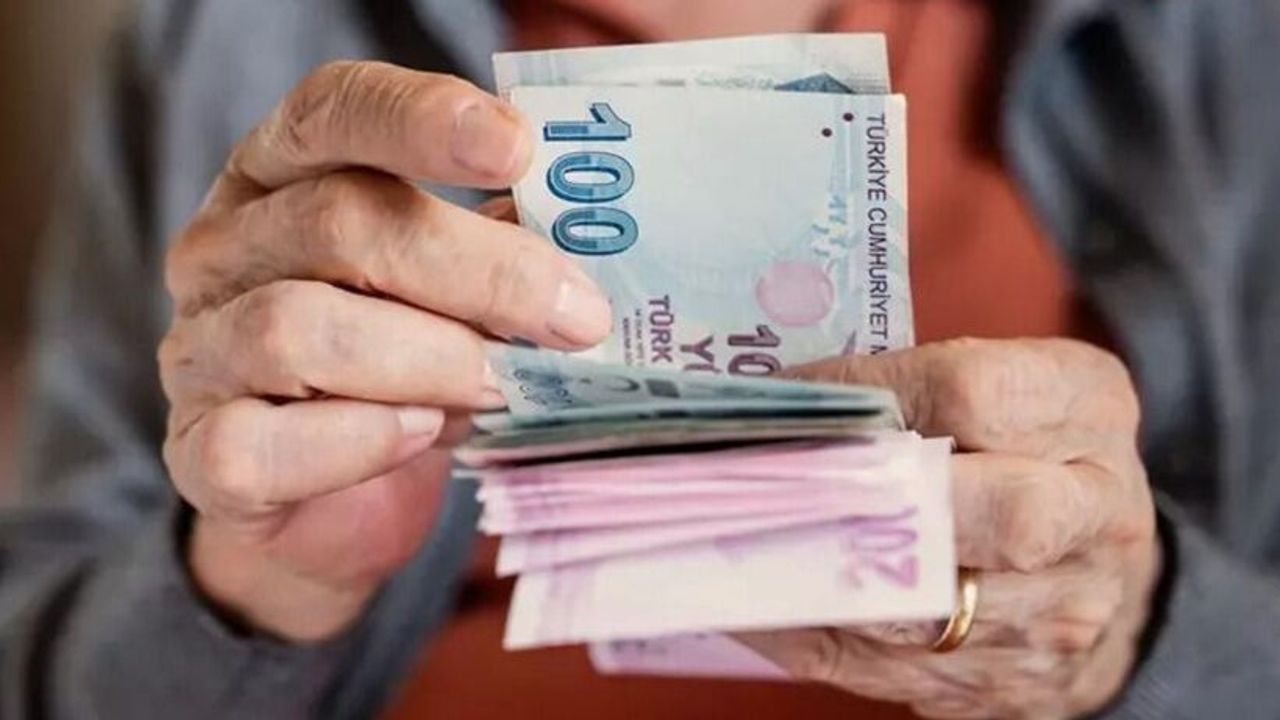 Emekli Maaşı Fark Ödemeleri İçin Tarih Bekleniyor Emekli Maaşı Fark Ödemeleri İçin Tarih Bekleniyor