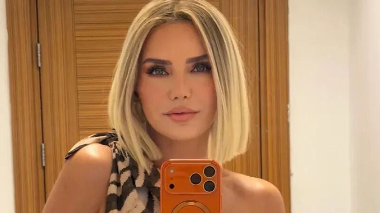 Ece Erken, 'Gel Konuşalım' Programındaki Geleceği Hakkında Açıklama Yaptı