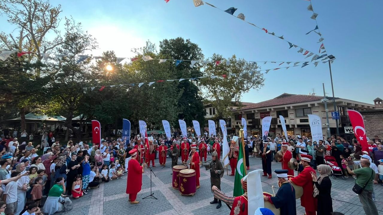 Bursa'da 700. Fetih Yılı İçin Mehter Konserleri Düzenleniyor