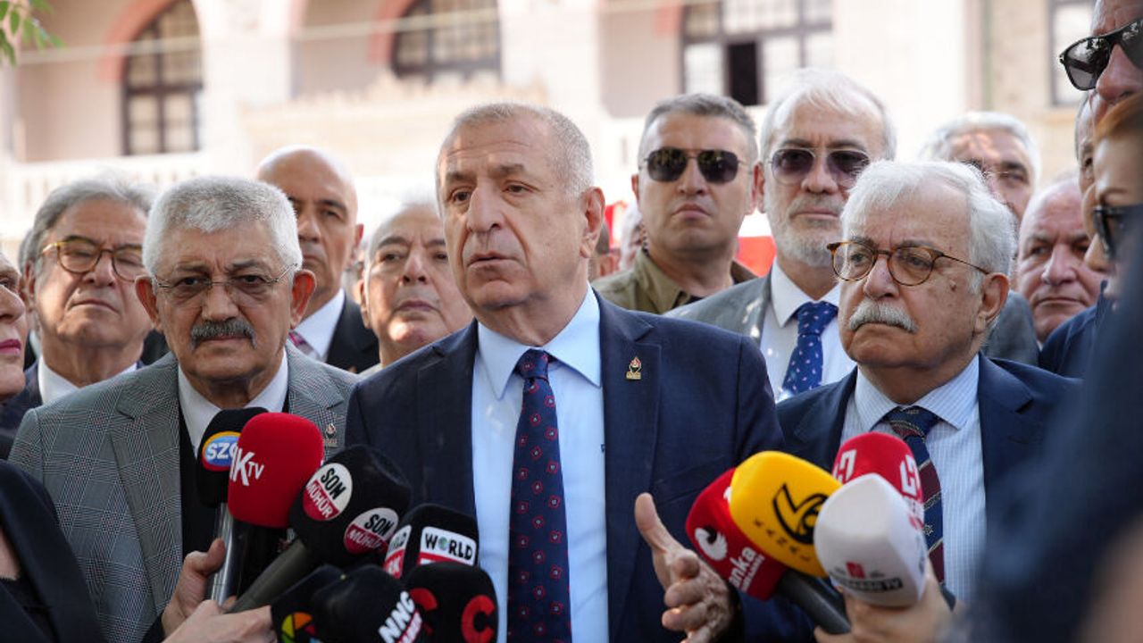 Ümit Özdağ: Çerçeve Yasa, PKK'ya Özel Af Niteliği Taşıyor Ümit Özdağ: Çerçeve Yasa, PKK'ya Özel Af Niteliği Taşıyor