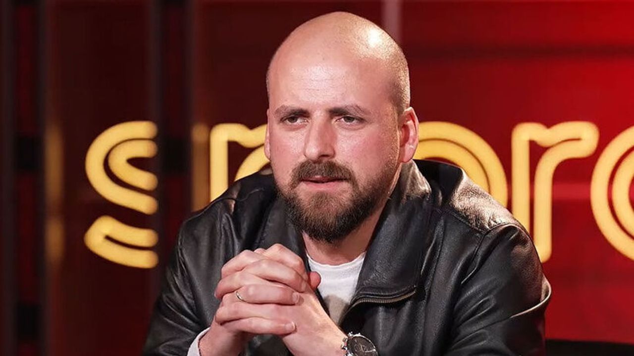 Galatasaray muhabiri Burhan Can Terzi, halkı yanıltıcı bilgi suçlamasıyla gözaltına alındı Galatasaray muhabiri Burhan Can Terzi, halkı yanıltıcı bilgi suçlamasıyla gözaltına alındı