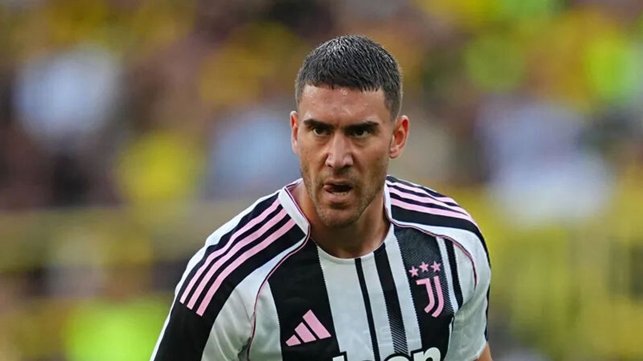 Dusan Vlahovic Beşiktaş ile Anlaşma Aşamasında, 10 Milyon Euro Teklif Edildi Dusan Vlahovic Beşiktaş ile Anlaşma Aşamasında, 10 Milyon Euro Teklif Edildi